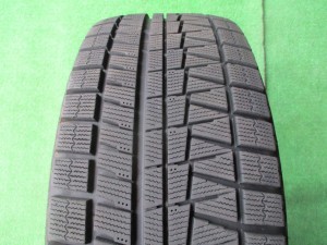 ブリヂストン　ブリザック　RFT