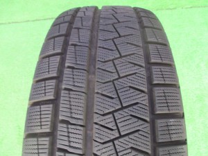 ピレリ　アイスアシンメトリコプラス　ランフラット