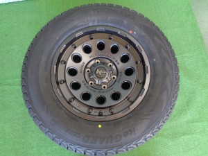 ヨコハマ　アイスガードSUV G075