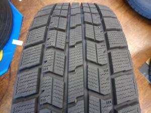 グッドイヤー　アイスナビ7