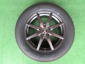 ピレリー　アイスゼロアシンメトリコ