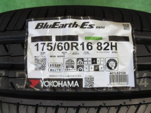 ヨコハマ　ブルーアースＥＳ３２