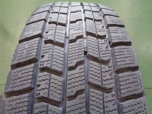 グッドイヤー　アイスナビ7