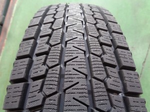 ヨコハマ　アイスガードSUV G075