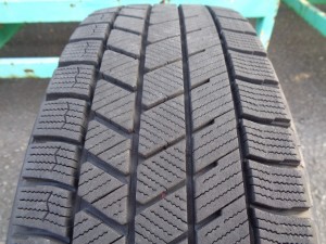 ブリヂストン VRX3