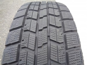 グッドイヤー　アイスナビ7