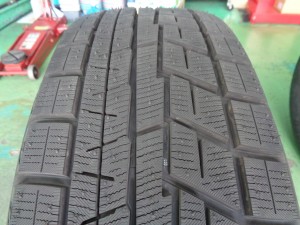 ヨコハマ アイスガードiG60