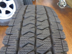 ブリヂストン　ブリザックVL10