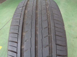 ヨコハマ　ブルーアースES32