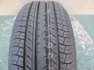 ヨコハマ　デシベルE70B