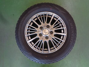 ダンロップ　ウィンターマックスWM02