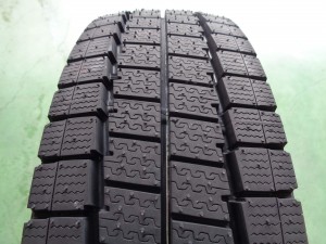 ダンロップ　ウィンターマックスLV01