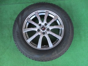 ピレリ　アイスアシンメトリコプラス