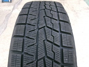 ヨコハマ　アイスガードIG70　