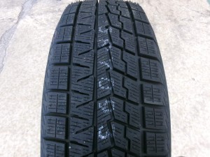 ヨコハマ　アイスガードIG70　