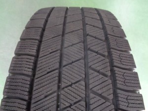 ブリヂストン　ブリザックVRX3