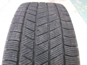 ブリヂストン　ブリザック　VRX3