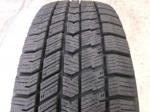 グッドイヤー　ナビ8