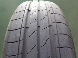 グッドイヤー　ｴﾌｨｼｴﾝﾄｸﾞﾘｯﾌﾟ ﾊﾟﾌｫｰﾏﾝｽ2