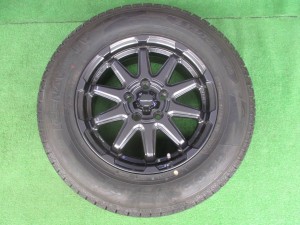 グッドイヤー　アイスナビSUV