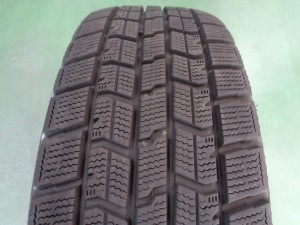 グッドイヤー　アイスナビ7