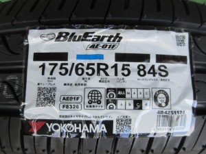 ヨコハマ　ブルーアースAE01F