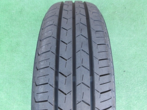 ヨコハマ　ブルーアースAE30