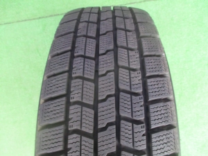 グッドイヤー　アイスナビ7