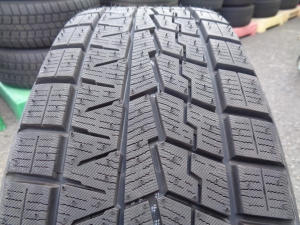 ヨコハマ アイスガードiG70