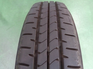 中古タイヤ・アウトレットの一覧表 神奈川県 小杉タイヤ