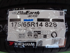 ヨコハマ　ブルーアース　AE-01F