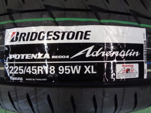 ブリヂストン　ポテンザ　アドレナリンRE004