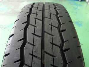 ダンロップ SP175