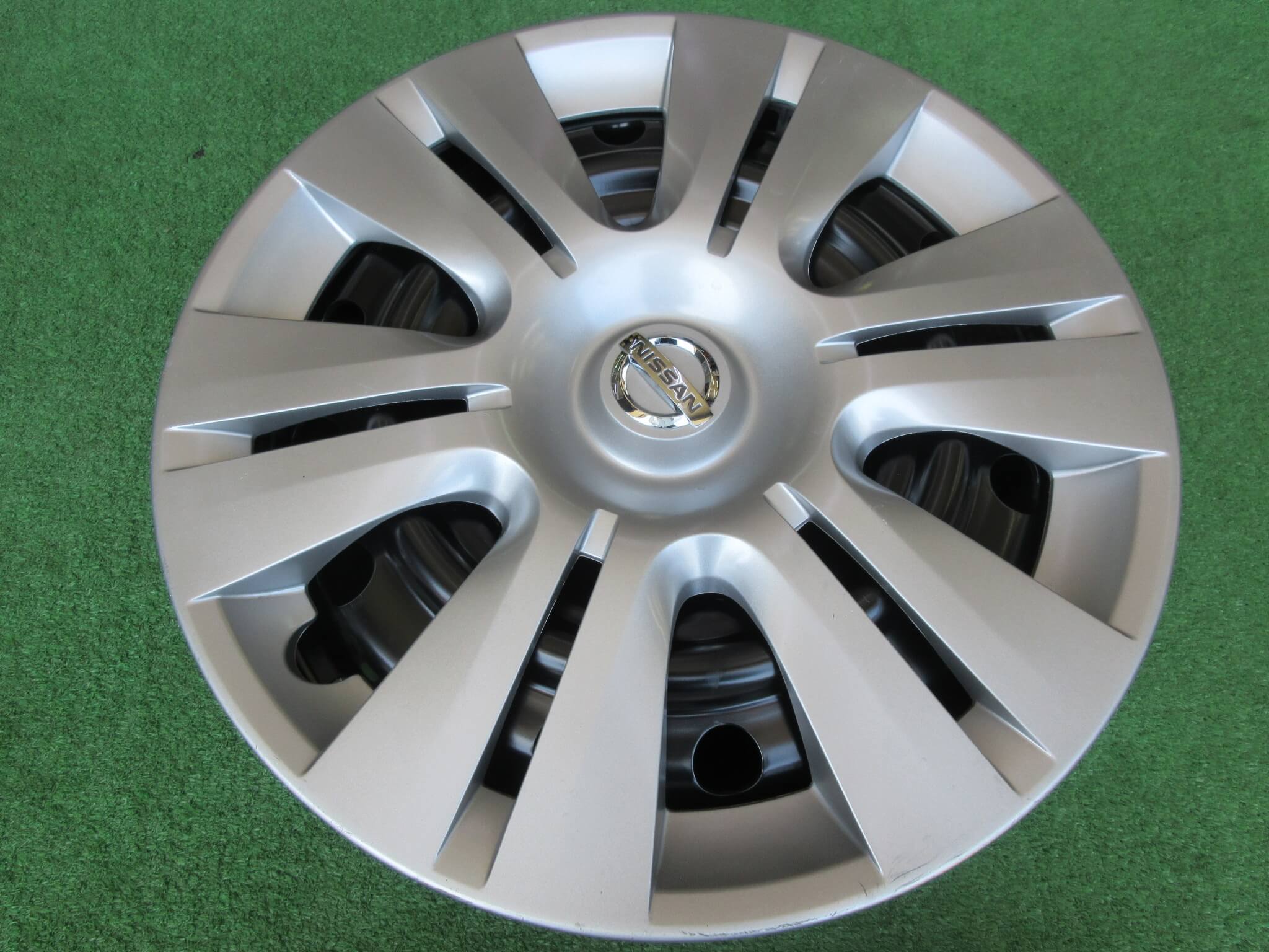 日産 セレナ純正 15インチ ホイールセット 195/65R15