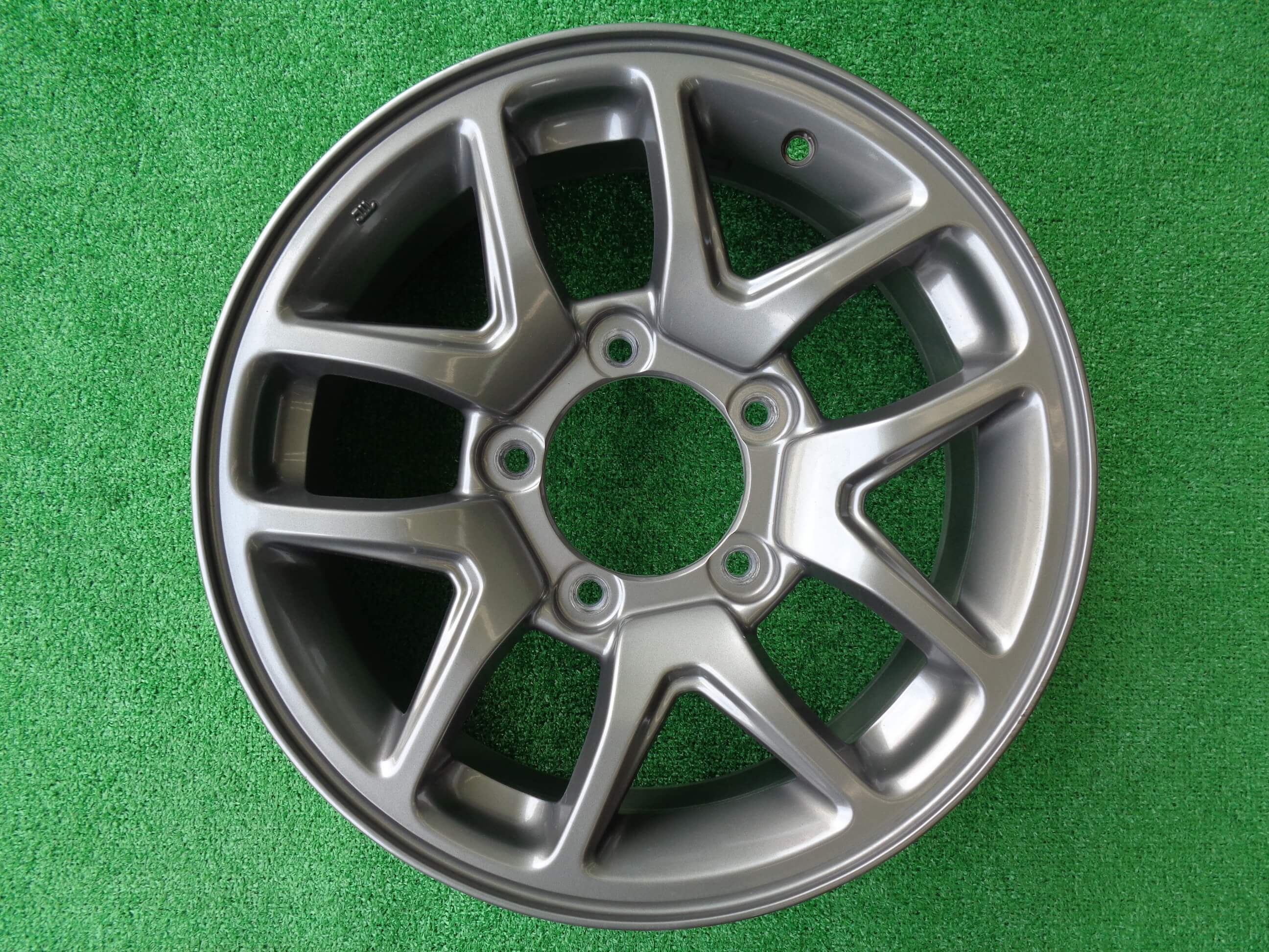 16インチ グレー ホイール 4個セット　ジムニーJB 64 純正鉄ホイール 16インチ グレー ホイール 4個セット ジムニーJB 64 純正鉄ホイール 16