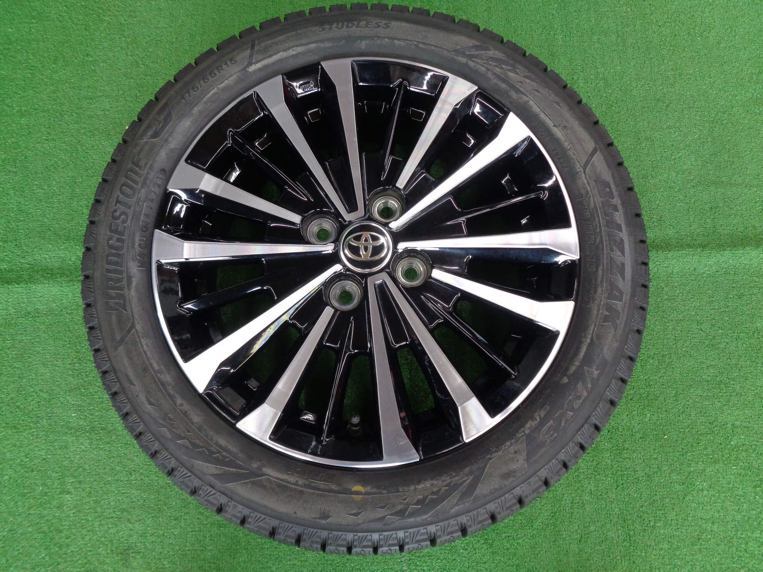 トヨタルーミー/タンク/トール純正14x5J +35 ホイール４本セット トヨタルーミー/タンク/トール純正14x5J +35 ホイール4本セット