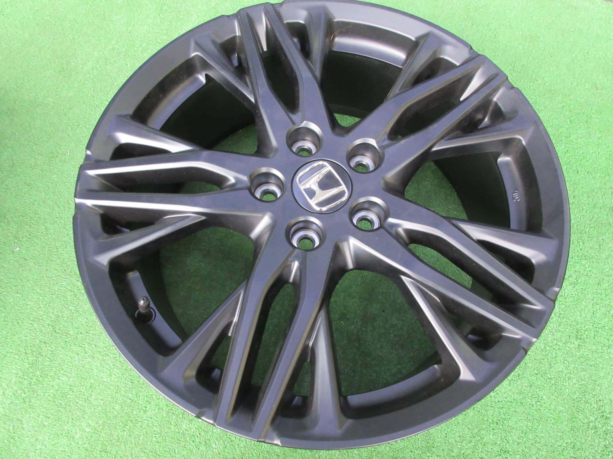 大幅値下げok!！ ホンダ　オデッセイ　 純正タイヤ、アルミタイヤ付き ホンダ - ホンダ RCオデッセイ 後期 純正タイヤホイールセット 1