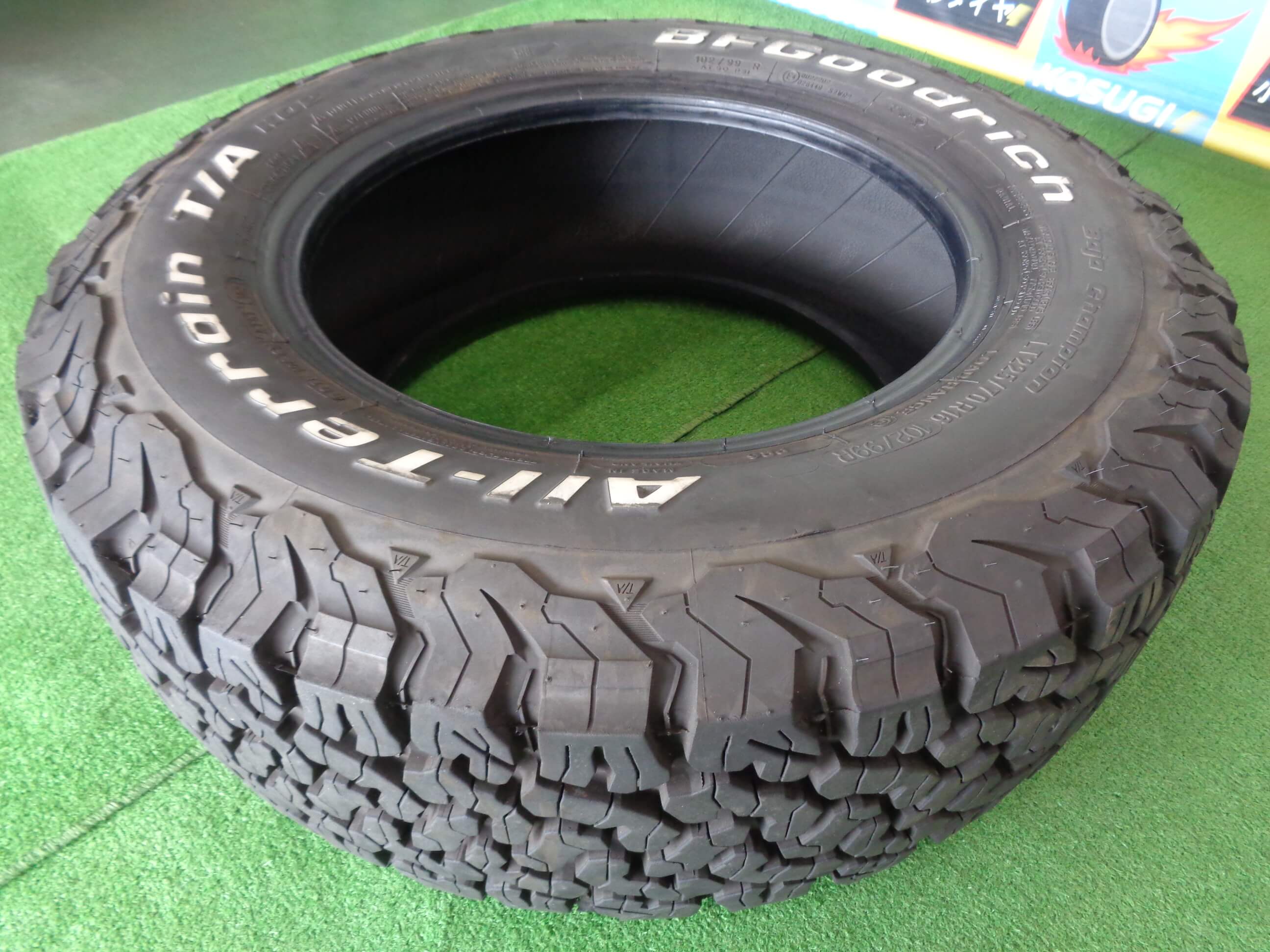 BFグッドリッチオールテレーン中古 ホイール付き 美品】MKW MK-46 16in 7J +35 PCD110 BFグッドリッチ