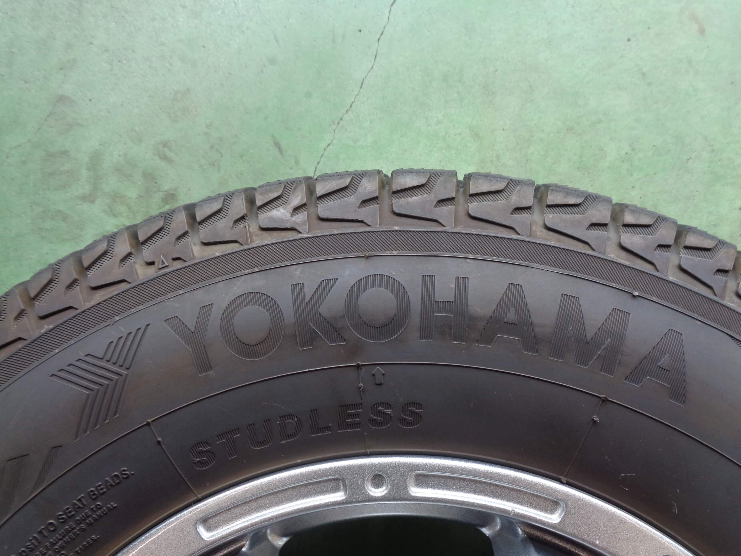 ヨコハマ アイスガードG075