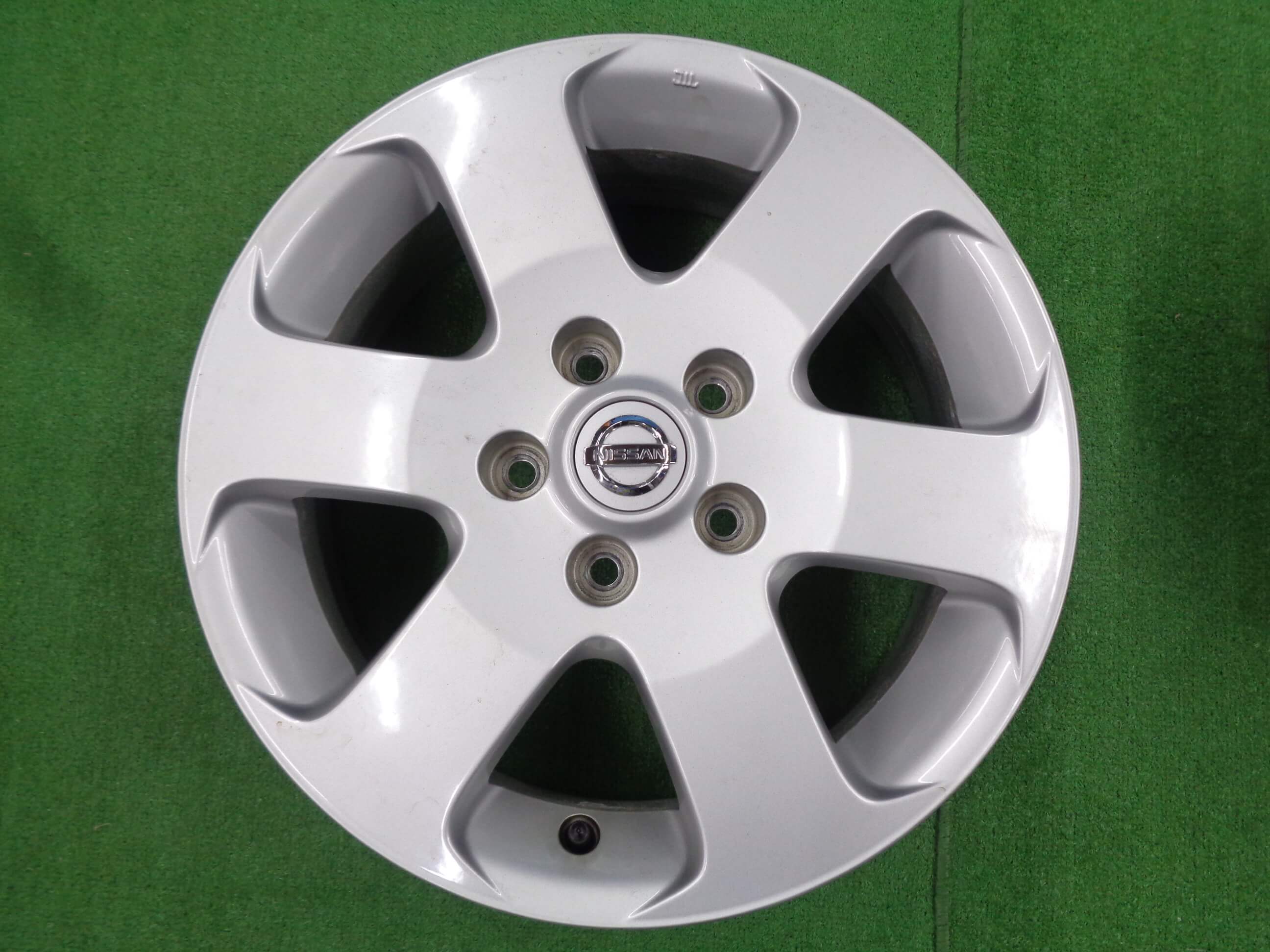 デュラエース c25 ホイールセット 最終値下げ 日産 C25系 セレナ純正