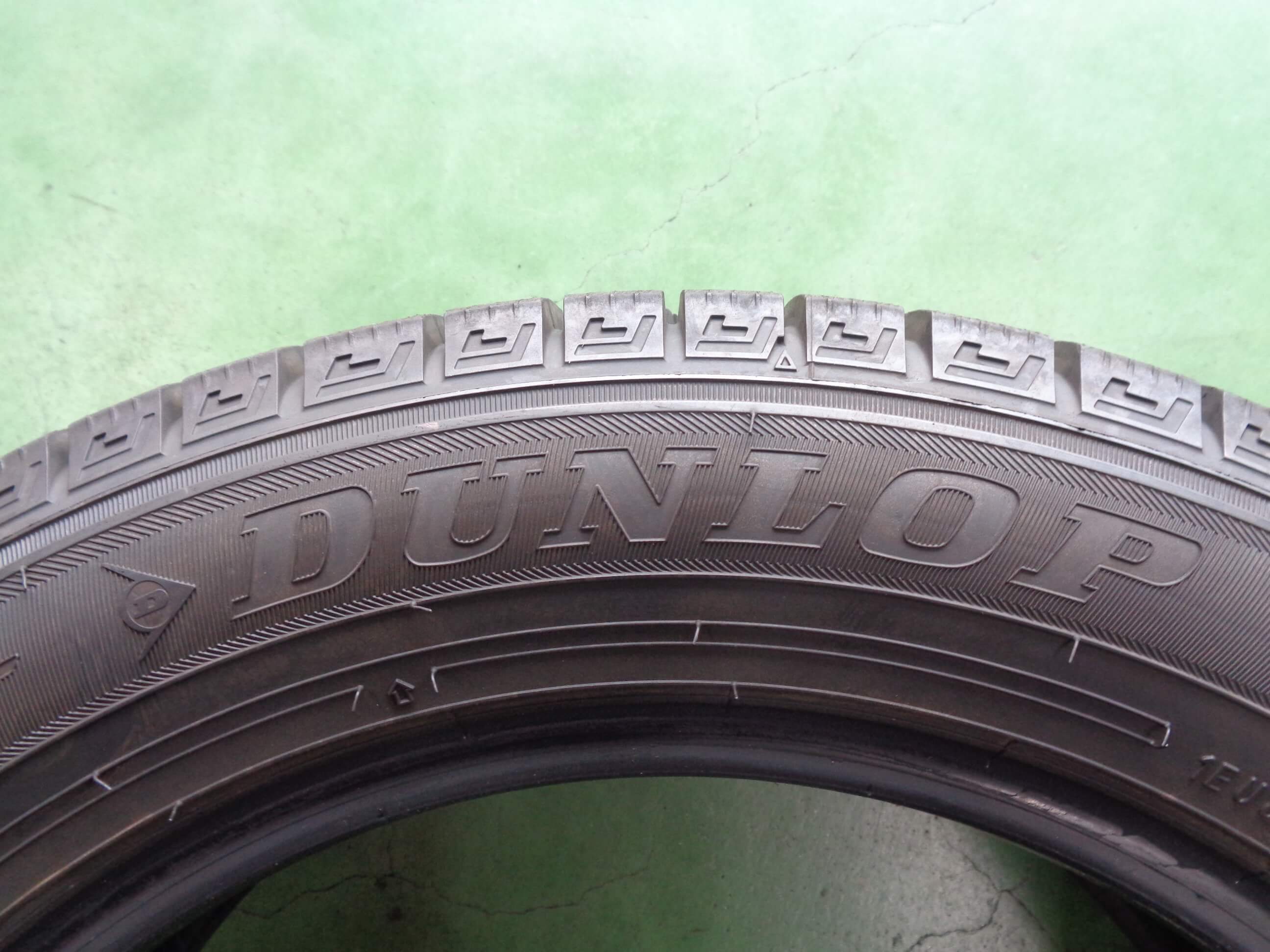 ダンロップ ウィンターマックスWM03　205/55R17 91Q 極上中古４本 ダンロップ ウィンターマックスWM03 205/55R17 91Q 極上中古4本