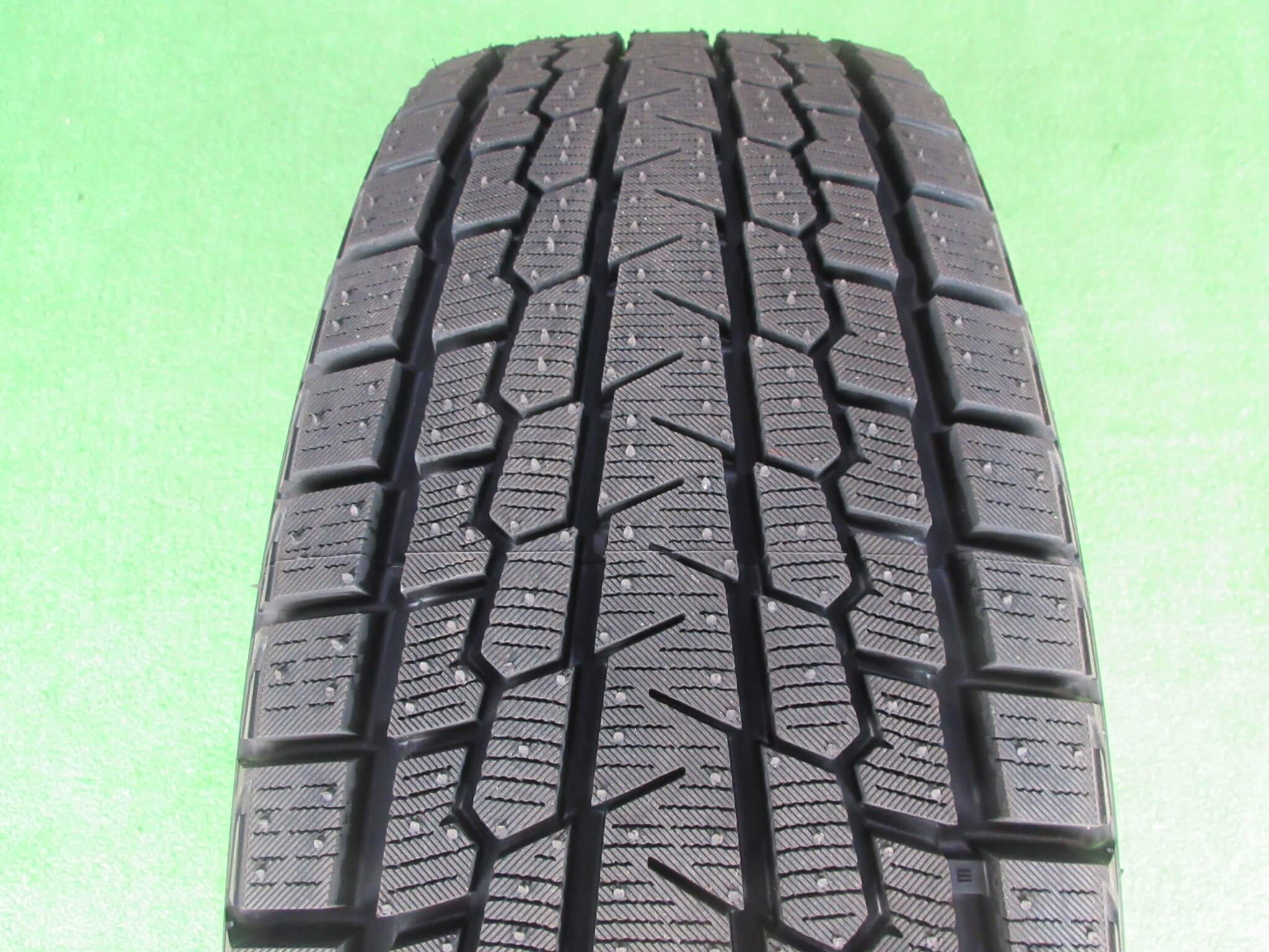 ヨコハマアイスガード　ハリアーで使用　4本セットホイール付き