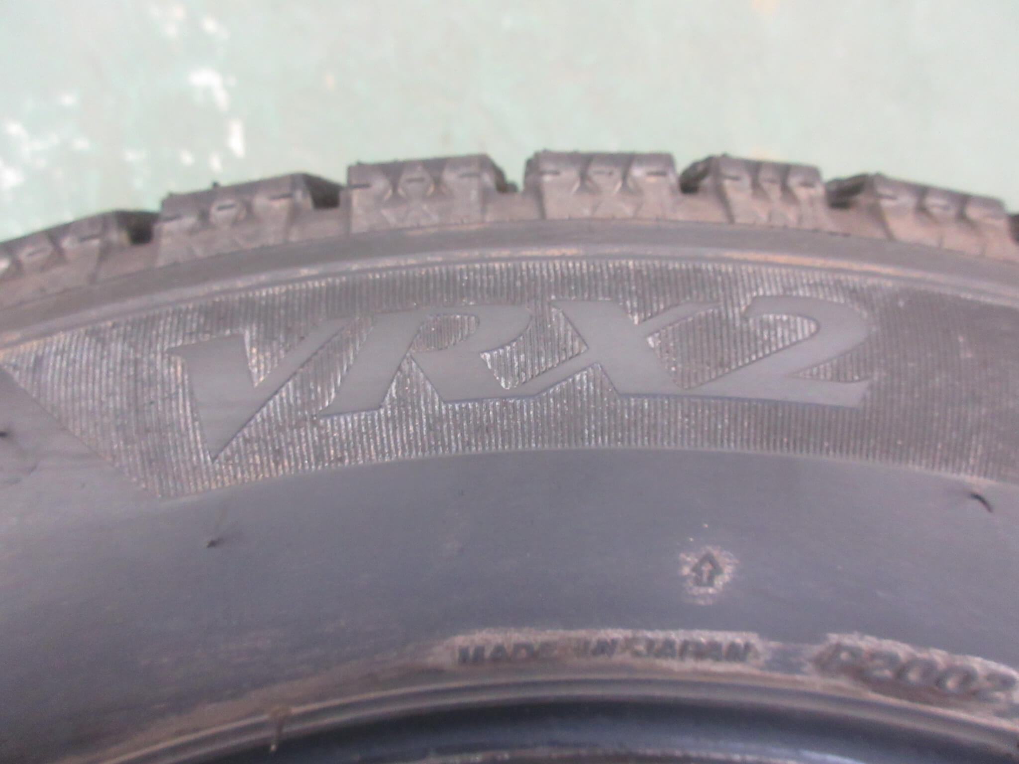 ブリヂストン VRX2