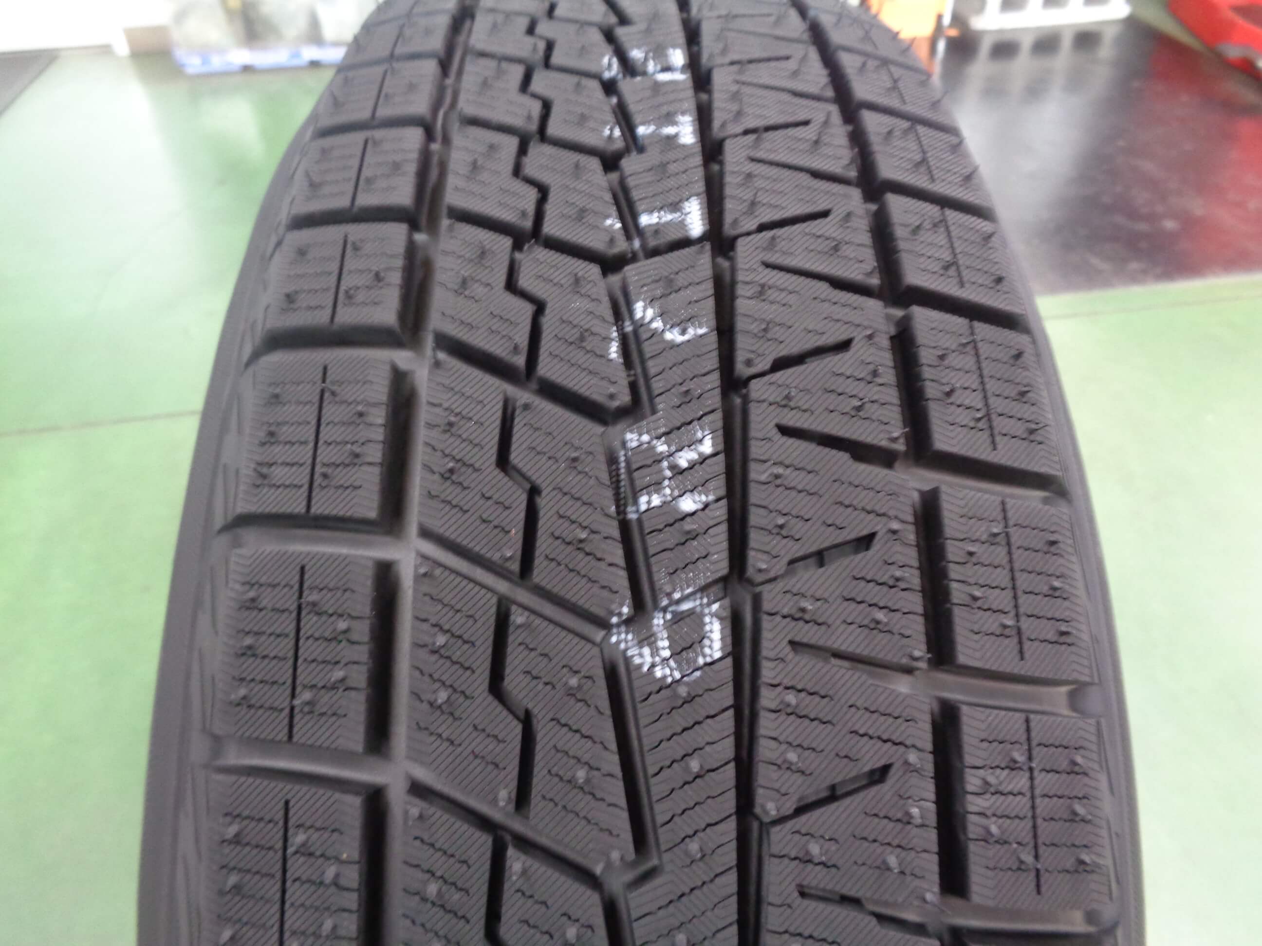 ヨコハマ アイスガードIG70