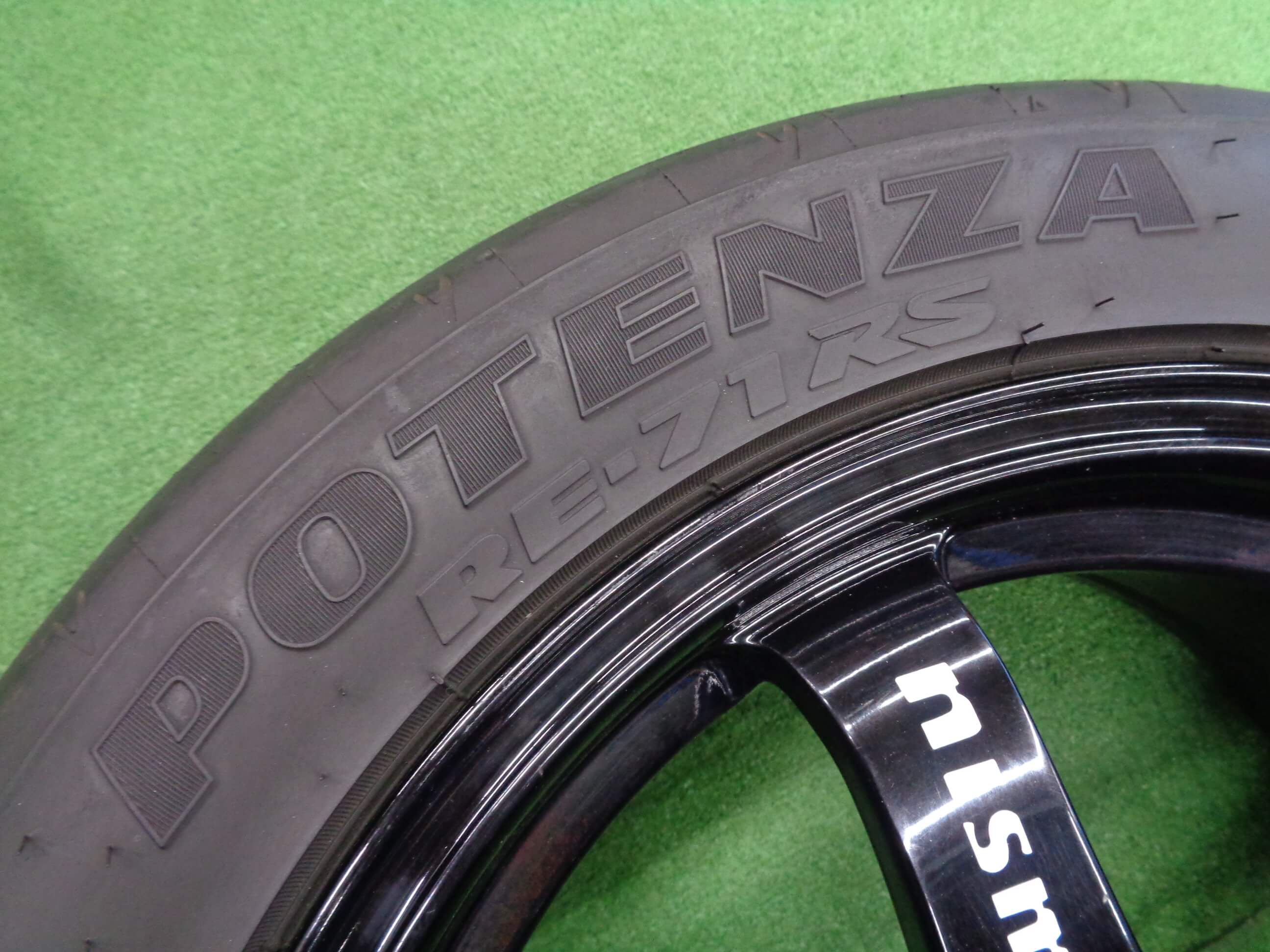 ちりりん様用です BRIDGESTONE LEISURE RECTANGLE RE 5.40-10 36F/4PR W フロント