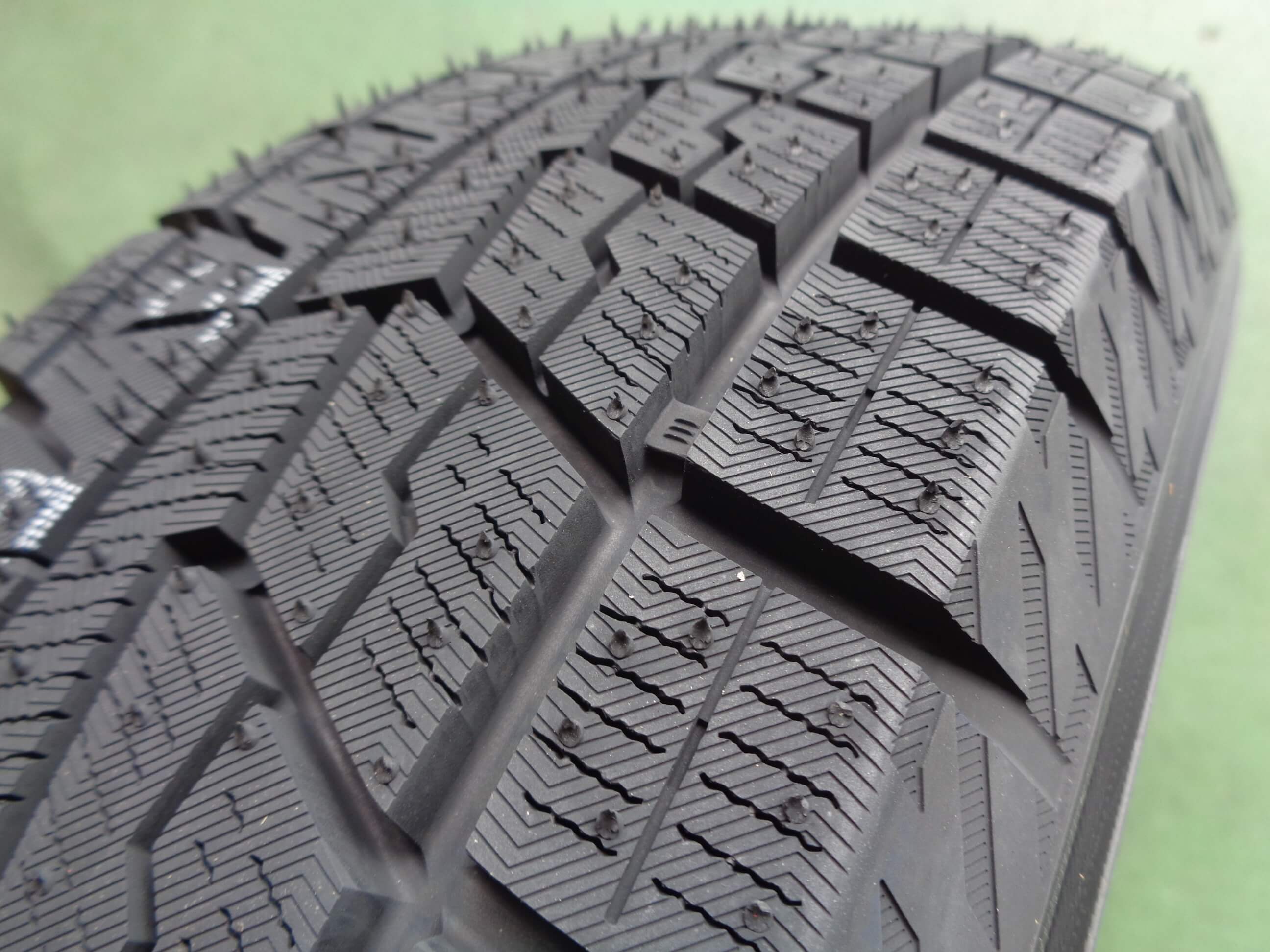 ヨコハマ アイスガードIG70