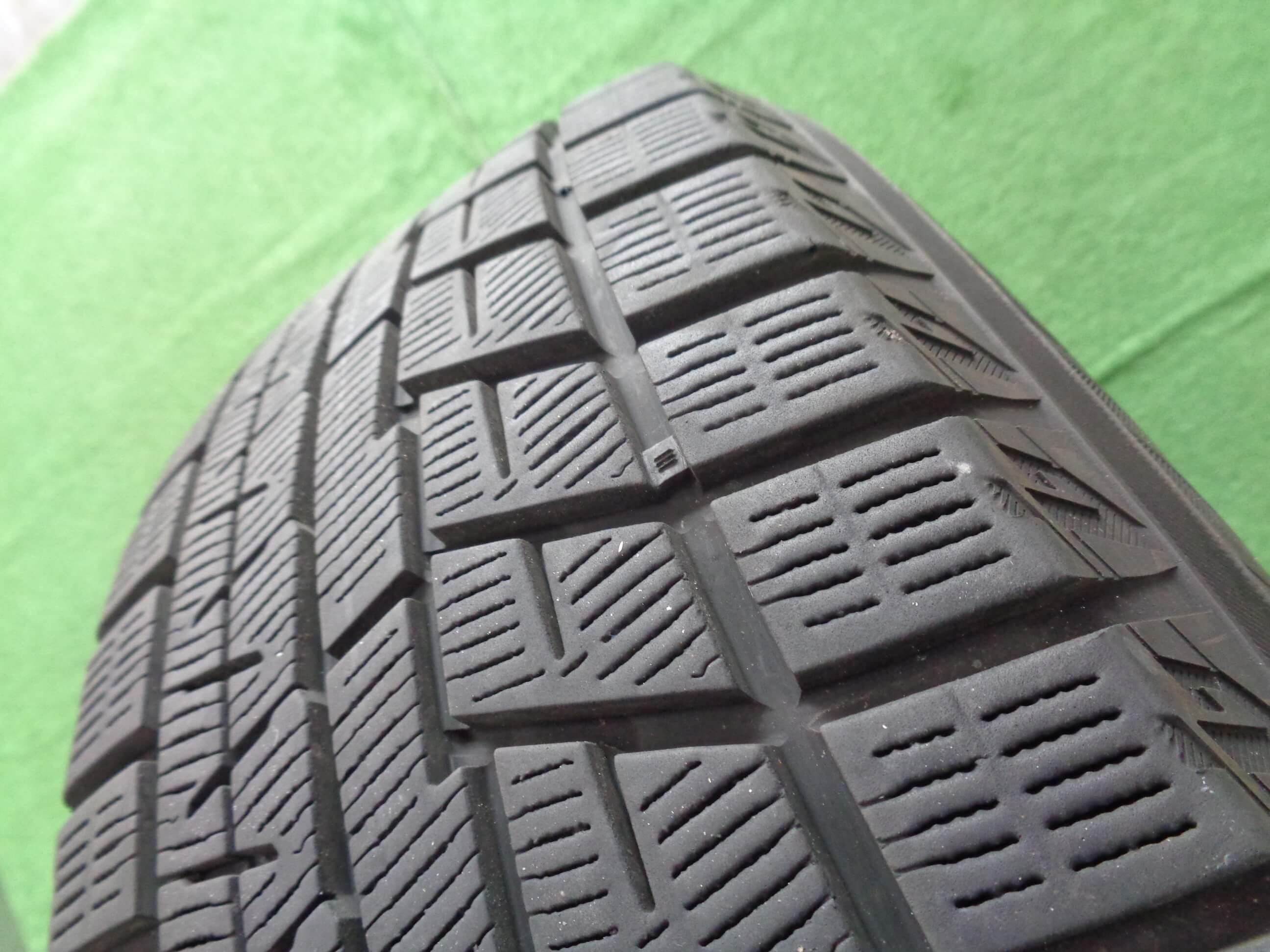 ヨコハマ アイスガードIG60 215/45R17 2021年 ヨコハマ アイスガードIG60