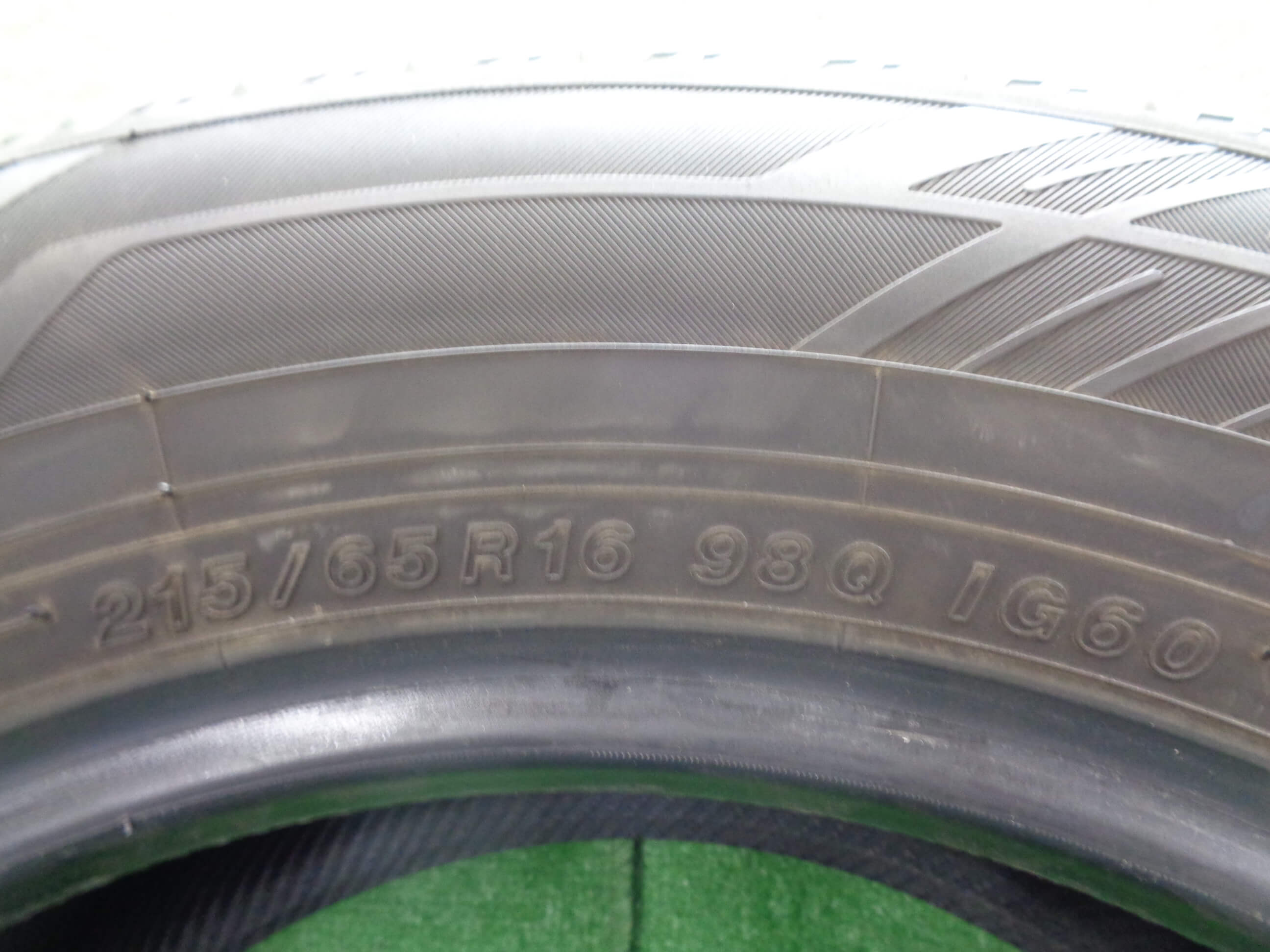 ヨコハマ アイスガードIG60