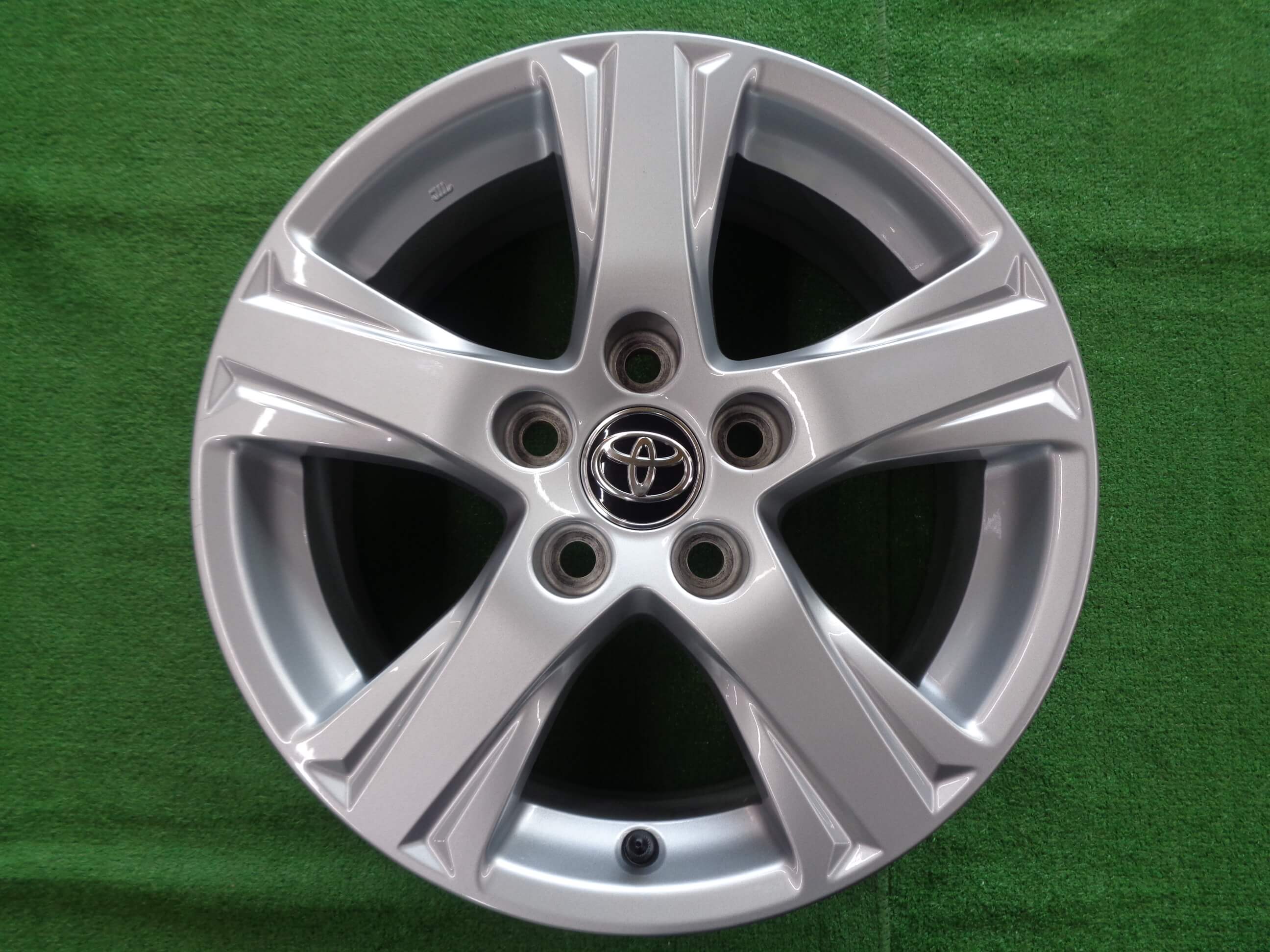 30アルファード アルミホイール アルファード30系】19インチアルミホイール「TRD TF5」＆タイヤ