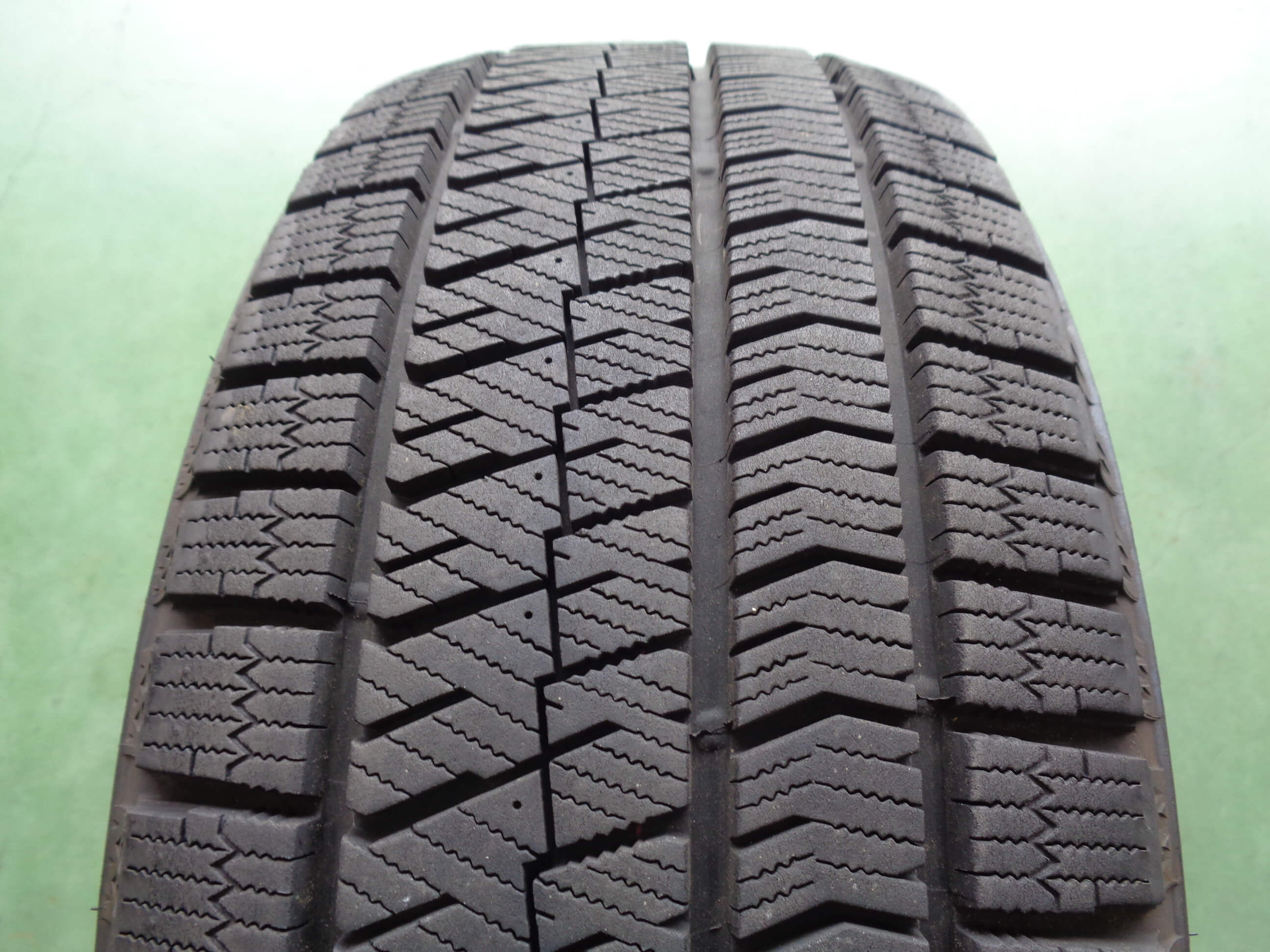 ブリヂストン ブリザック vrx2．225/50R17．18年製．9分山．4本． ブリヂストン ブリザックVRX2